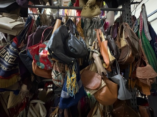 Lot of assorted purses
