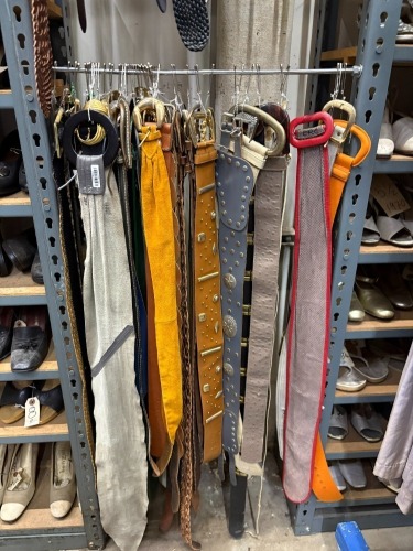 Lot of assorted women belts