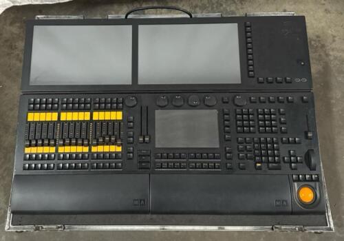 MA LIGHTING GRAND MA2 LITE CONSOLE W/ CASE