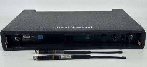 Qty: 4 - SHURE 1CH BETA58 H4 518-578 MHZ RF PKG