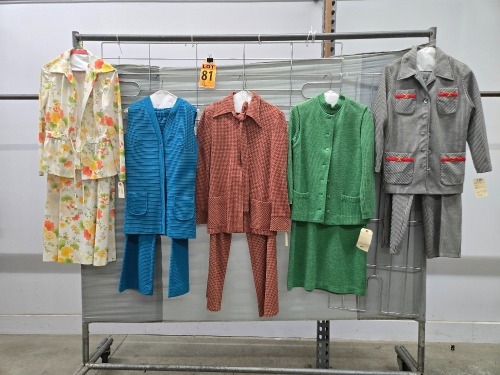 Collection of (5) 2pc 1970's era women's outfits