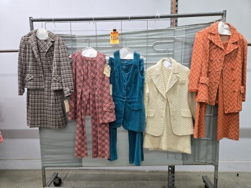Collection of (5) 2pc 1970's era women's outfits