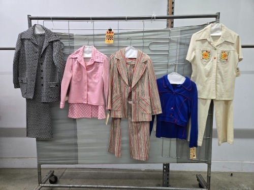 Collection of (5) 2pc 1970's era women's outfits