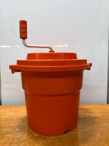 Lot of (2) Manual Salad Spinner