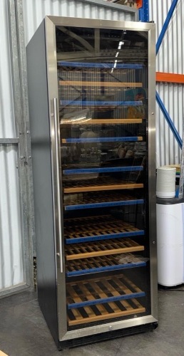 NSF 150-200 Bottles Dual Zone Wine Cooler USF-168D