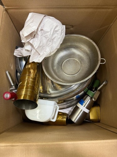 Box Lot of Bar Items
