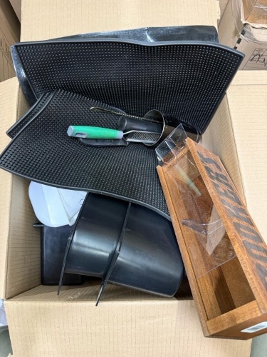 Box Lot of Bar items
