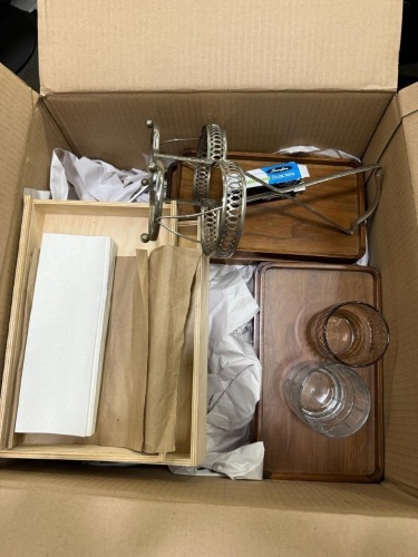 Box Lot of Bar items