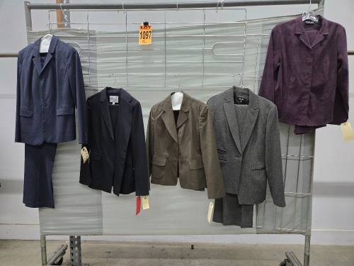 Collection of (5) 2000's era women's suits