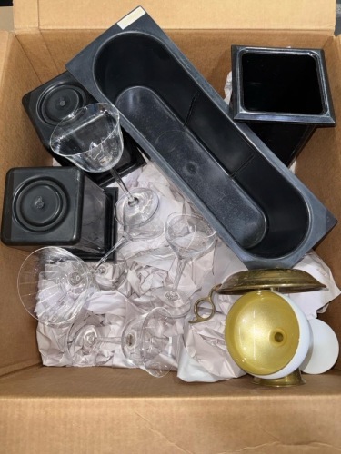 Box Lot of Bar Items