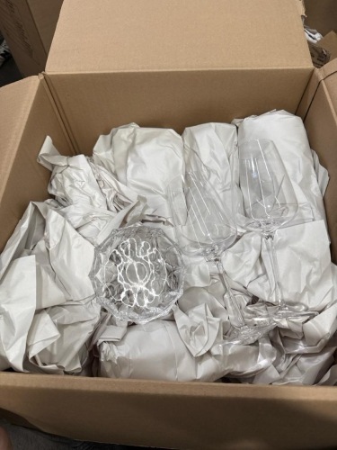 Box Lot of Glassware
