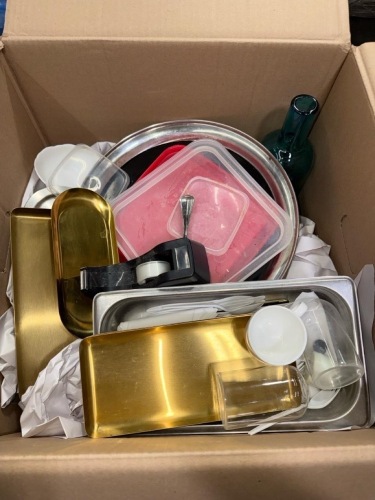 Box Lot of Assorted Decor Items