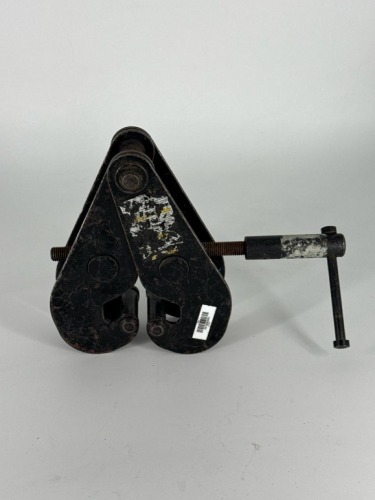 Qty: x9 - I-BEAM CLAMP 3IN - 8IN 1T CM
