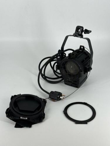 Qty: x6 - ARRI 300 PLUS BLK FRESNEL INC 300W