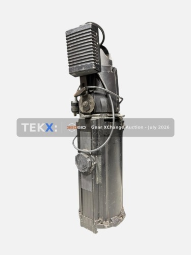 (1) - ETC (Electronic Theatre Controls) Source Four HID 15-30 Deg. Zoom