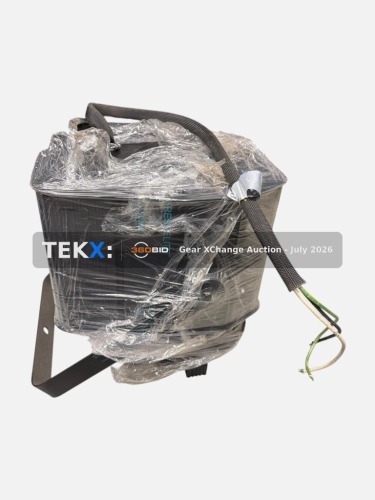 (1) - Strand Lighting Fresnelite Studio 8"