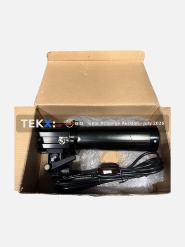 (1) - Photoflex Starlite 3200, w/ Lens, Black
