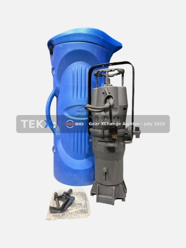 (1) - Leviton LEO Ellipsoidal Spotlight