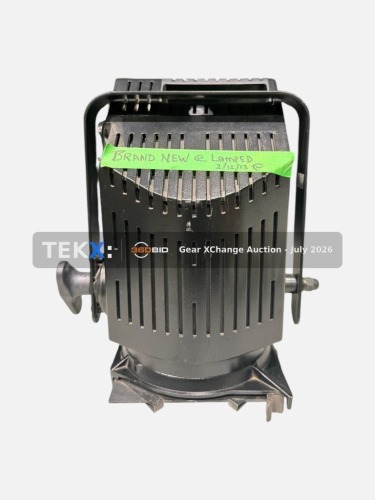 (2) - Strand Lighting Quartet F Fresnel