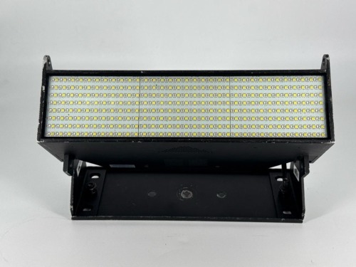Qty: x6 - VARI-LITE SHOWLINE SL NITRO 510C LED STROBE