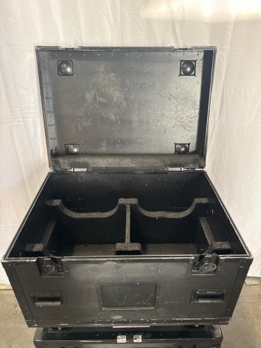 Qty: x8 - CASE HOIST VS KINESYS X2 36X25X27 ARMANDO
