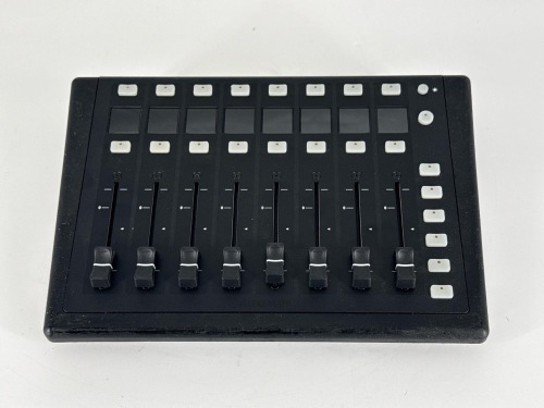 ALLEN-HEATH CONTROLLER DLIVE IP8 CONSOLE