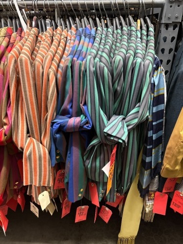 Collection of approx (27) 160s era jackets