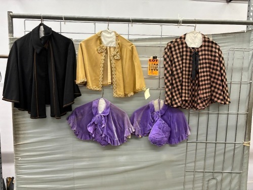 Collection of (5) pieces of capes / shawls